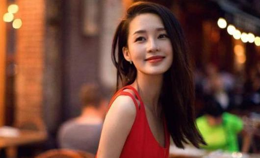 娱乐吃瓜李沁视频在线观看,娱乐圈幕后趣事大揭秘