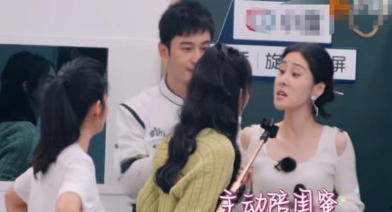 在娱乐圈吃大瓜,揭秘明星幕后真相